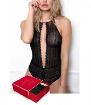 Эротическое белье и костюмы